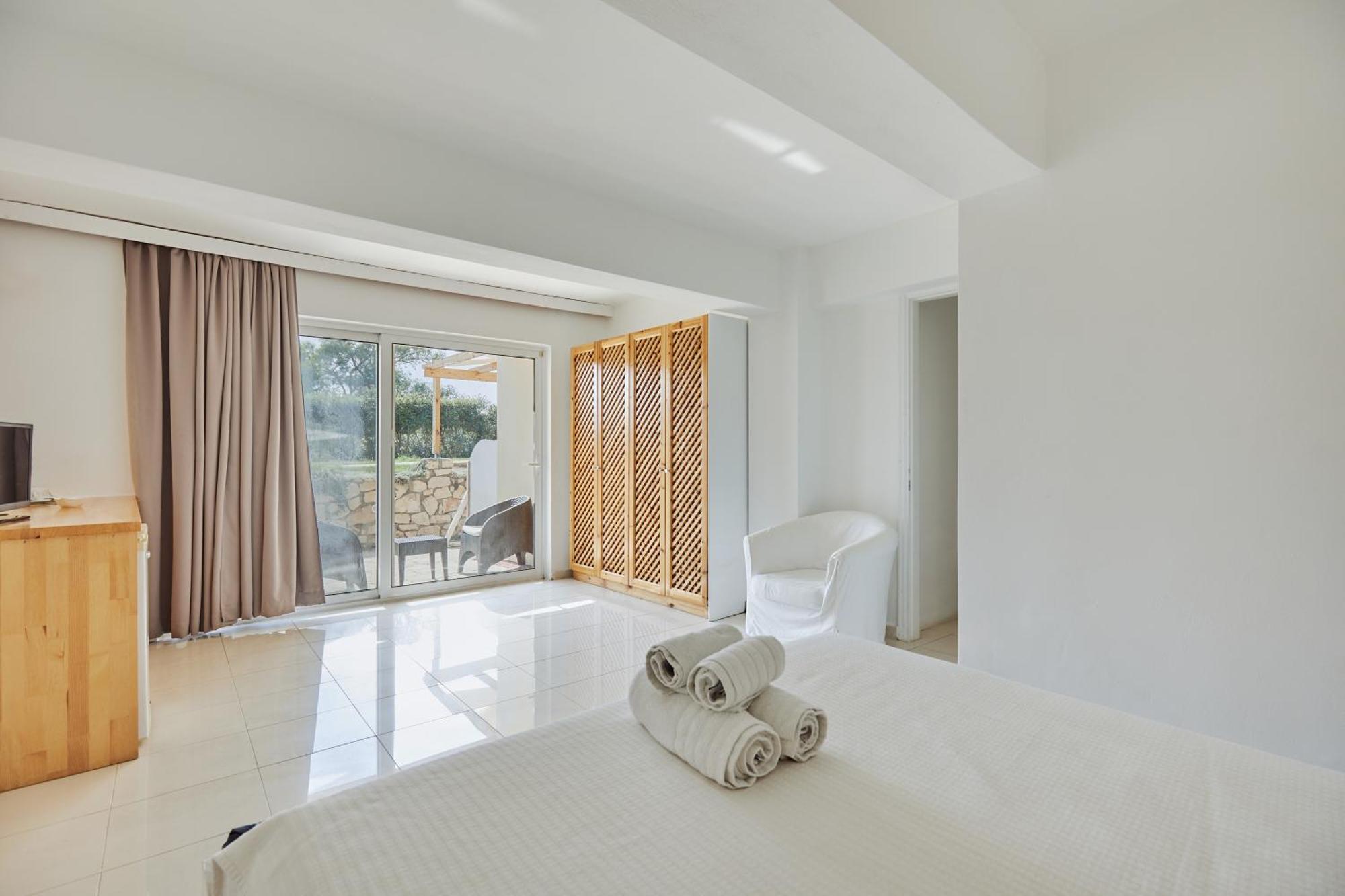 Hotel Gerakas Belvedere